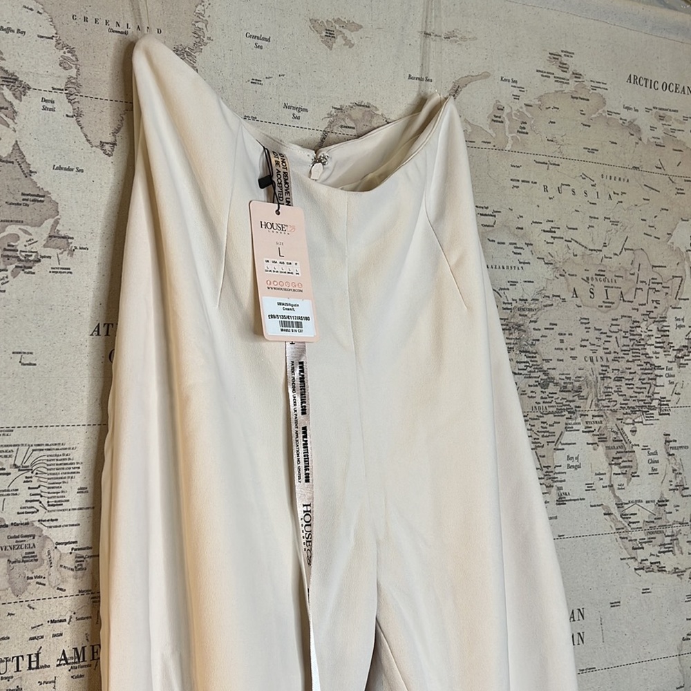 House of CB ‘Aguzin’ Crepe Cream Trousers - Picture 11 of 16